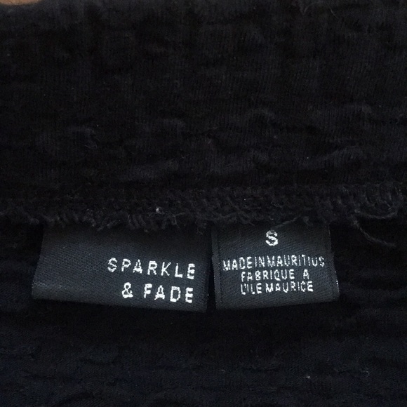 Textured black pencil skirt size S - Picture 3 of 4